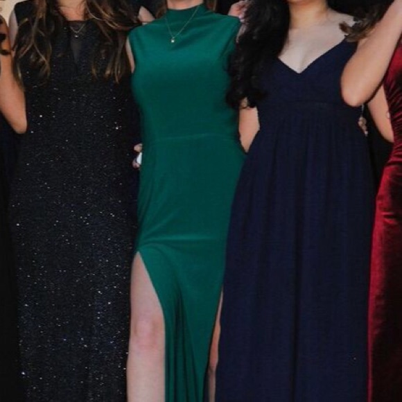 PROM DRESS - Picture 1 of 3